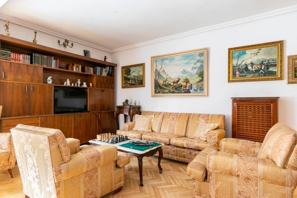 Piso Amplio Y Acogedor Lejlighed Madrid Eksteriør billede